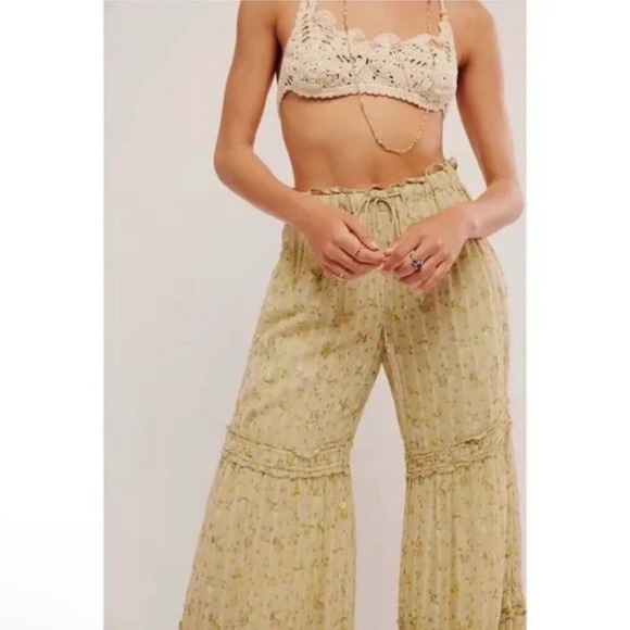 NWT! $148 Free People Emmaline Floral tiered Wide Leg Pant yellow & brown SZ XS - Picture 3 of 12